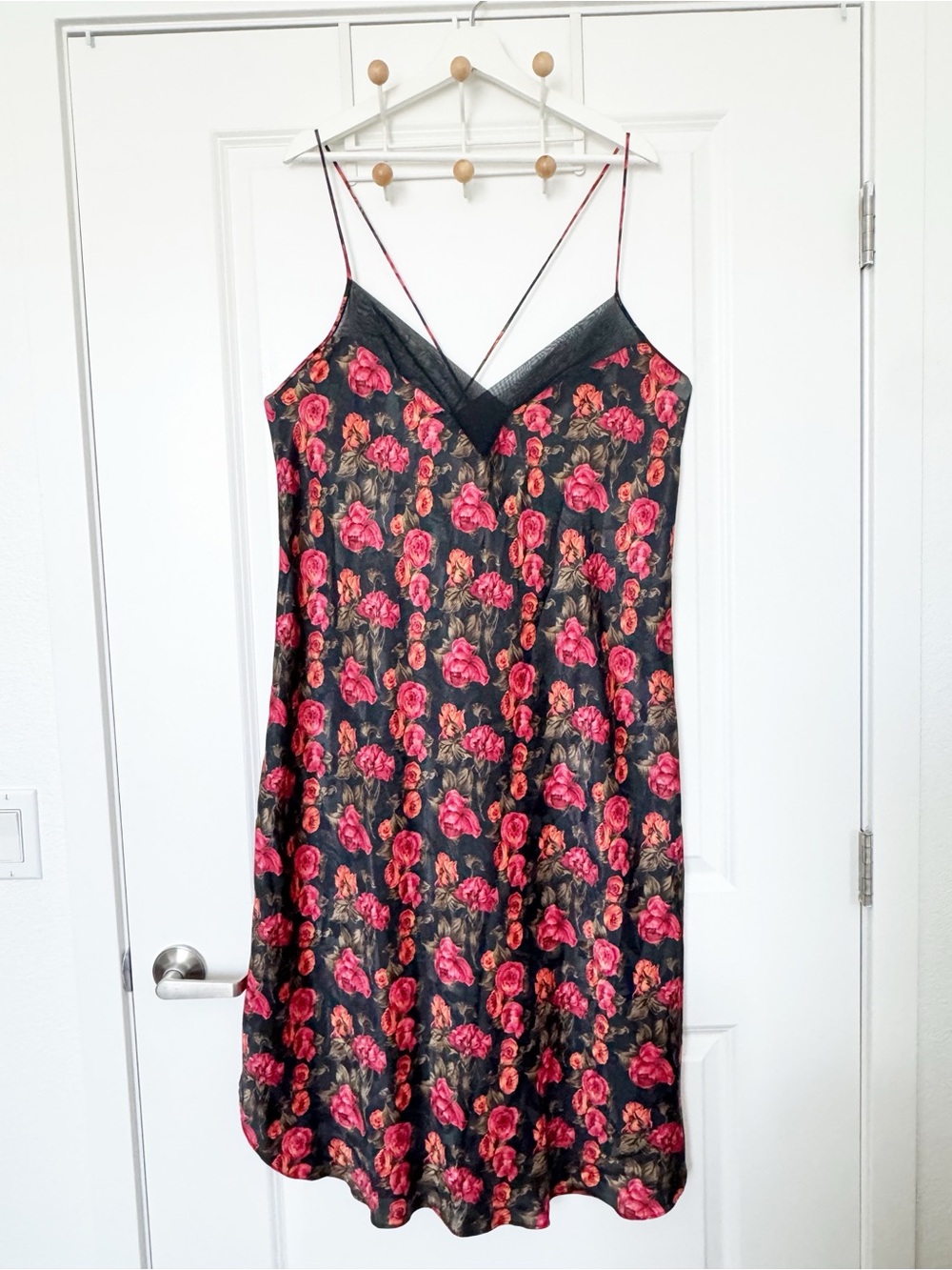 Vintage Natori Black Satin Floral Slip Dress with Red Rose Pattern Size 2X